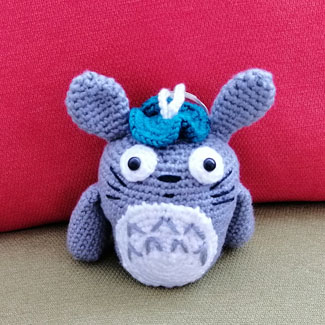 Totoro amigurumi. Muñecos tejdos personalizados. Talykí Taller de Tejidos y diseño textil